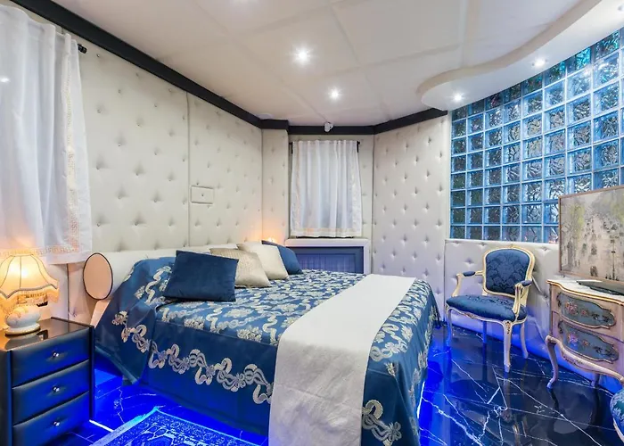 בית נופש The Garden Regency *